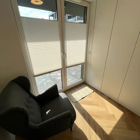 Nenufar Cracow Garden Parter Free Darmowy Parking Ogrod Netflix Klimatyzacja Appartement
