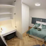 Apartment Nenufar Cracow Garden Parter Free Darmowy Parking Ogrod Netflix Klimatyzacja *