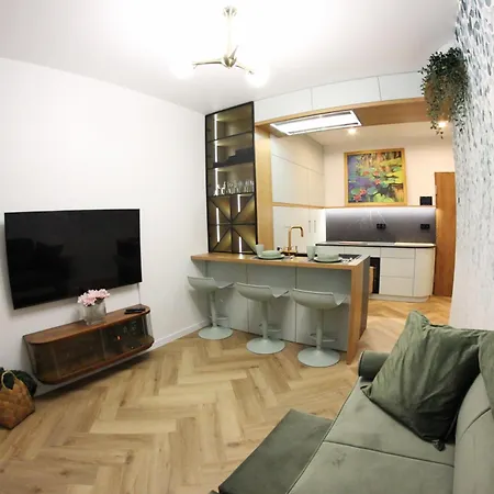 Nenufar Cracow Garden Parter Free Darmowy Parking Ogrod Netflix Klimatyzacja Apartament Kraków