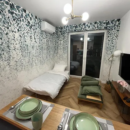 Nenufar Cracow Garden Parter Free Darmowy Parking Ogród Netflix Klimatyzacja Apartament