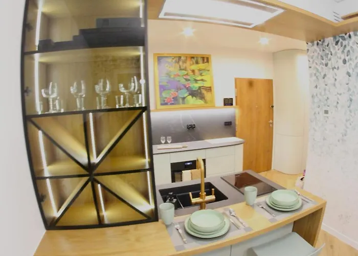 Nenufar Cracow Garden Parter Free Darmowy Parking Ogród Netflix Klimatyzacja Apartament *